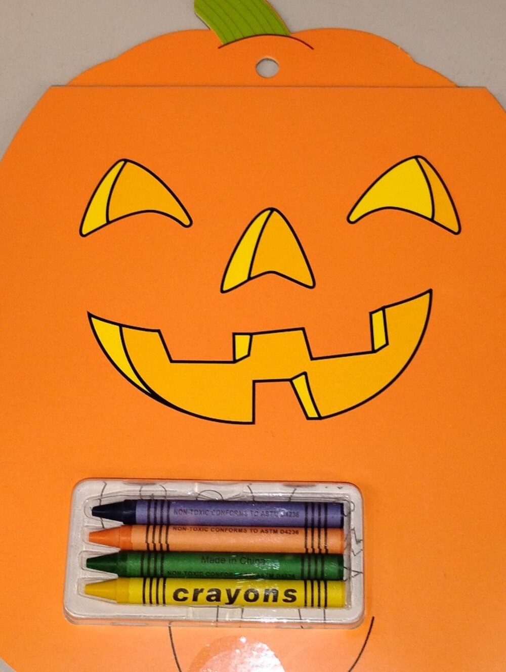 Kids Halloween Pumpkin-shaped Coloring Book & Crayon Set - 4 Pack